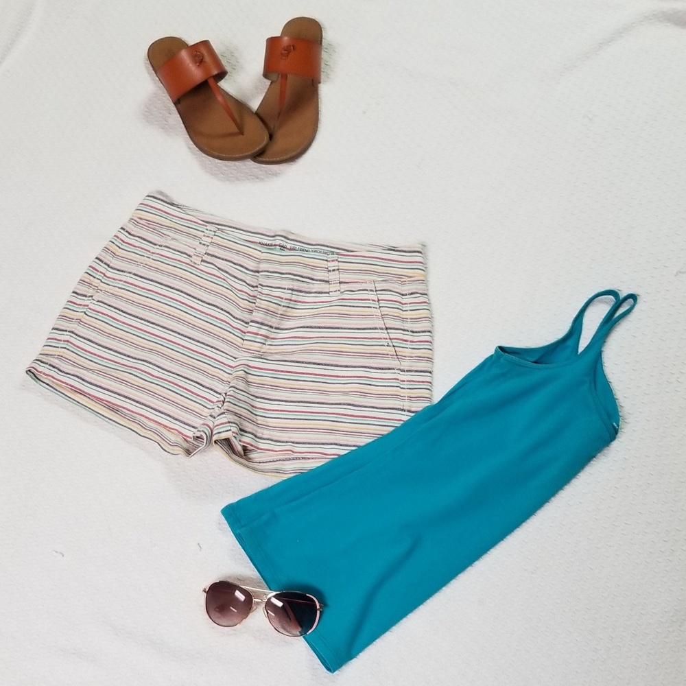 Striped khaki shorts